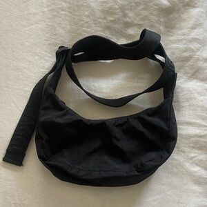 BAGGU Mini Crescent Black Bag with Wide Strap